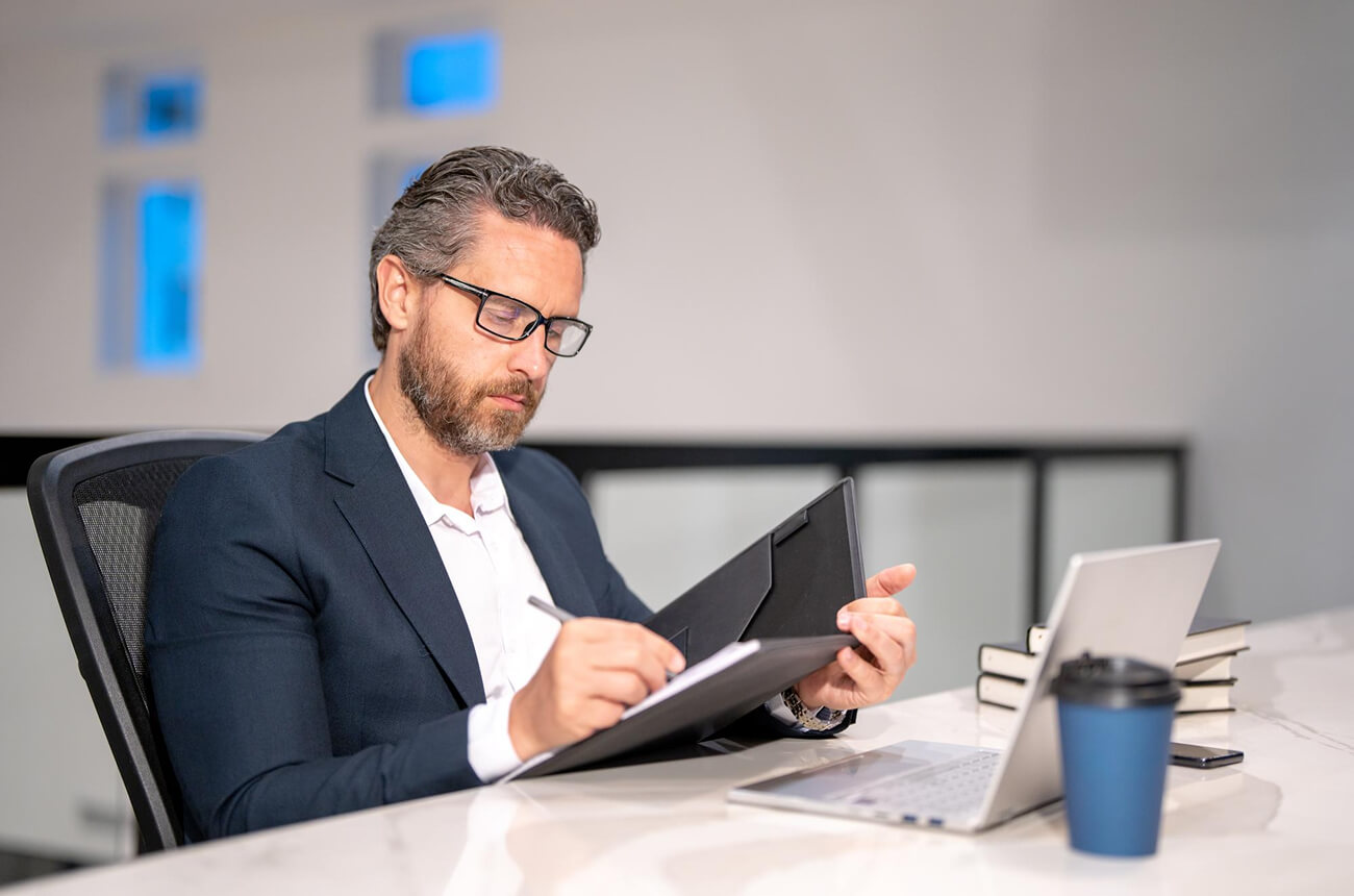 How Can Business Insurance in Dubai Protect You from Legal and Financial Risk?