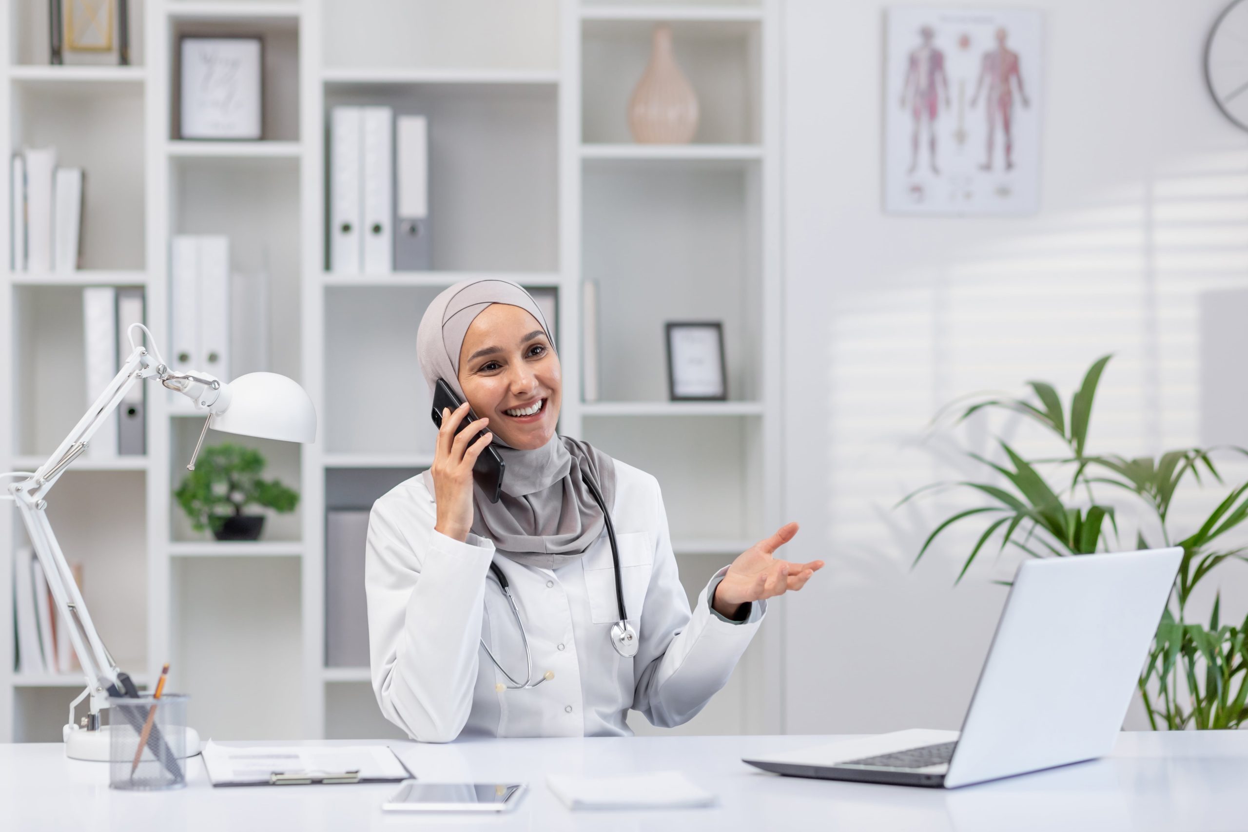 Health Insurance Customer Service Seniors UAE | Support 2025 | CoverB