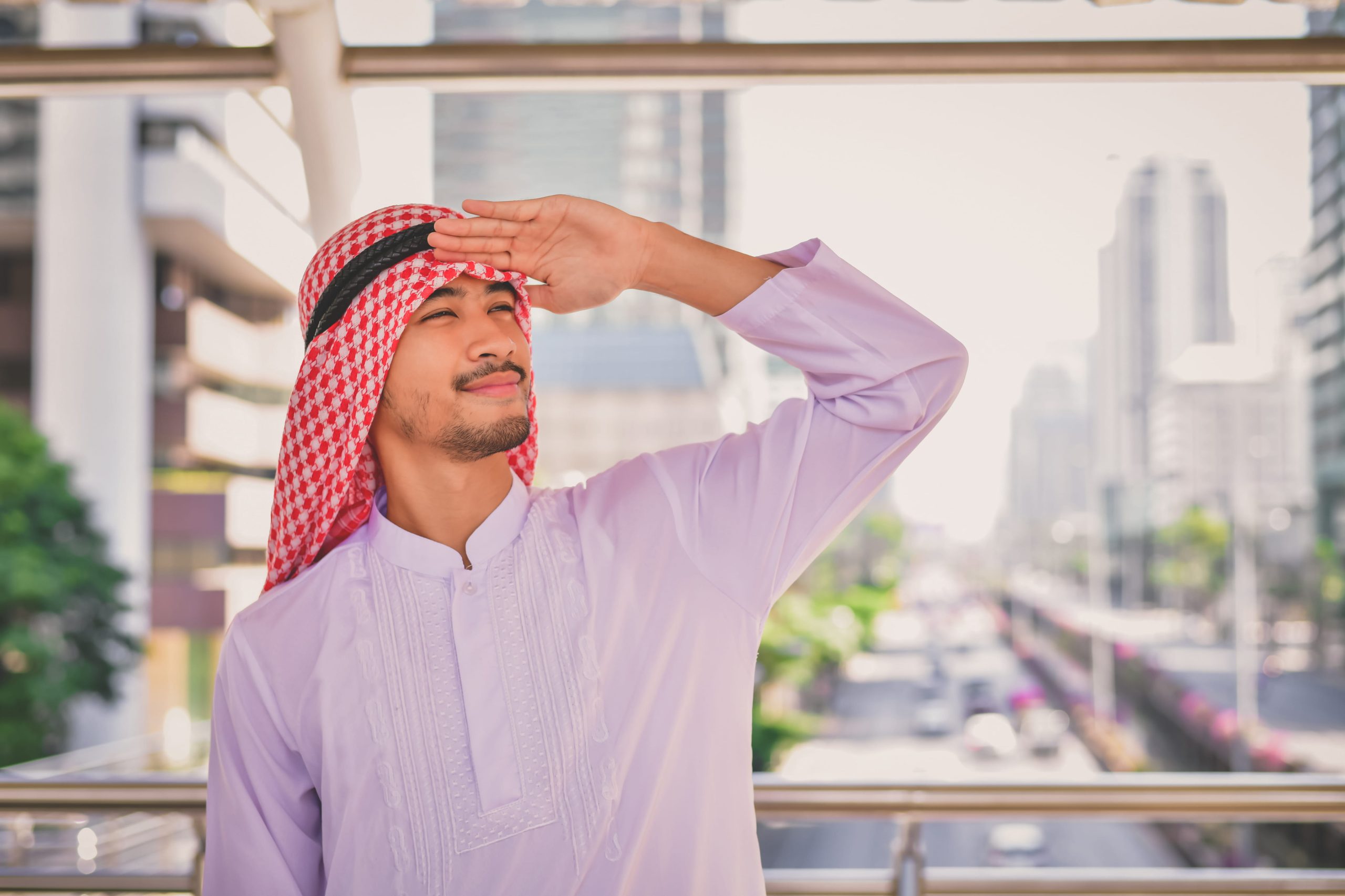 Heat Stress & Summer Working Hours: Managing Insurance Risks During UAE Heatwaves